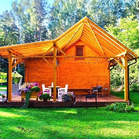 Forest House With Outdoor Hot Tub Jūrkalne 외부 사진